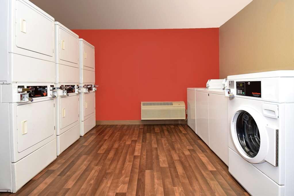 Extended Stay America Suites - Cleveland - Brooklyn Exterior photo