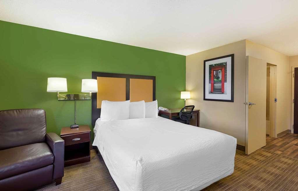Extended Stay America Suites - Cleveland - Brooklyn Room photo