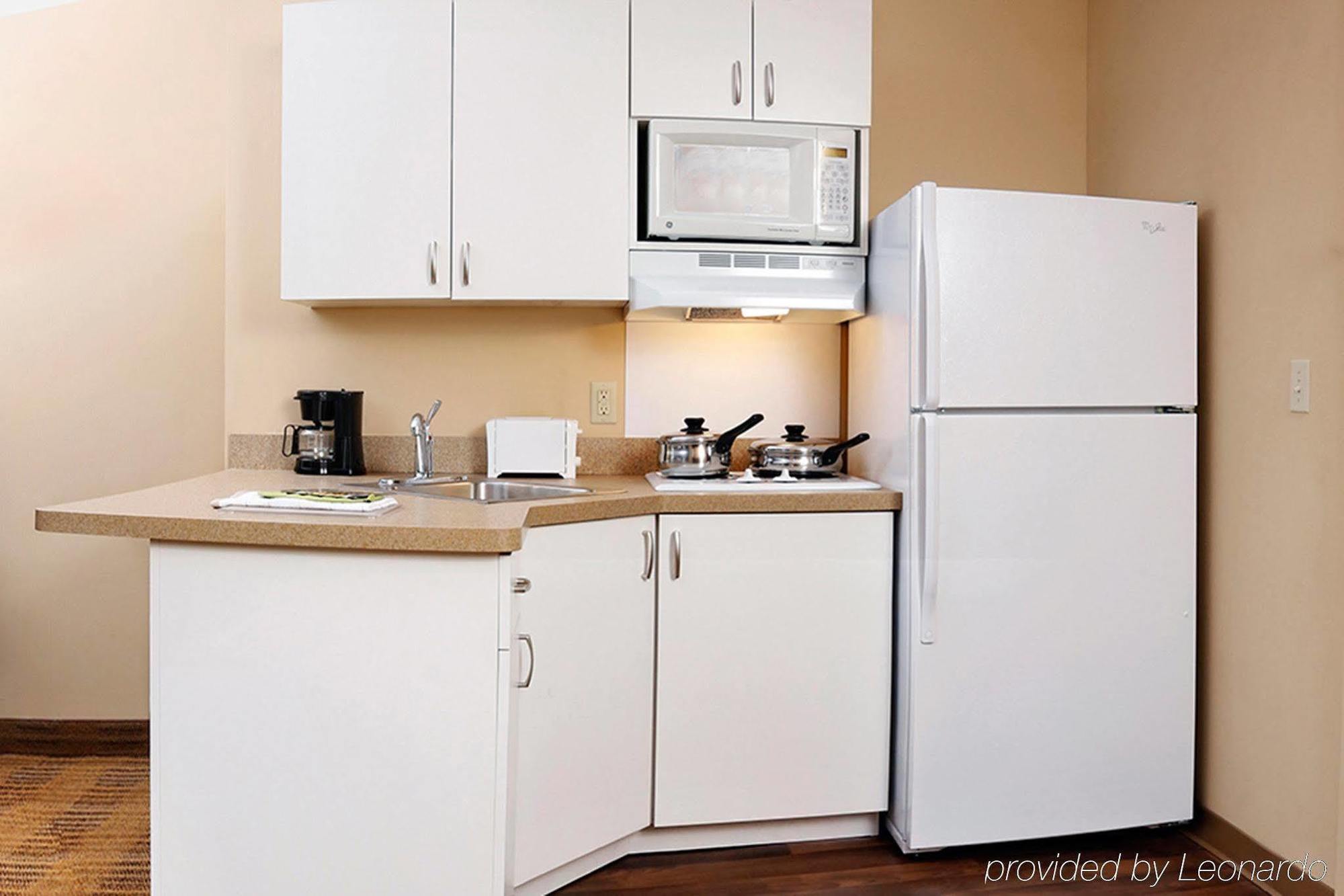 Extended Stay America Suites - Cleveland - Brooklyn Exterior photo