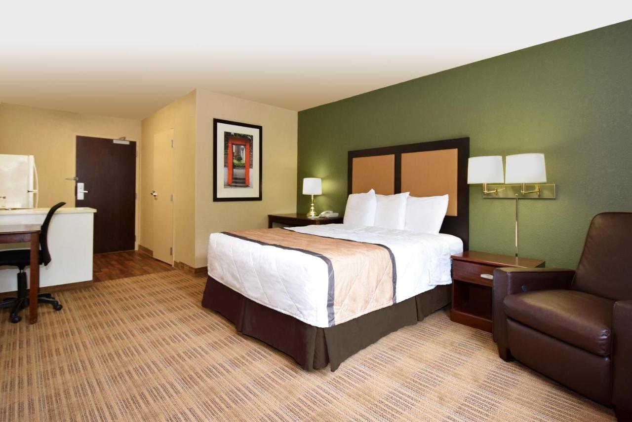 Extended Stay America Suites - Cleveland - Brooklyn Exterior photo