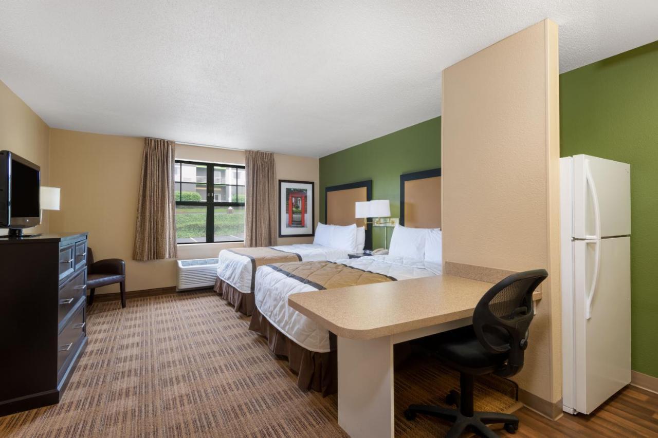 Extended Stay America Suites - Cleveland - Brooklyn Exterior photo