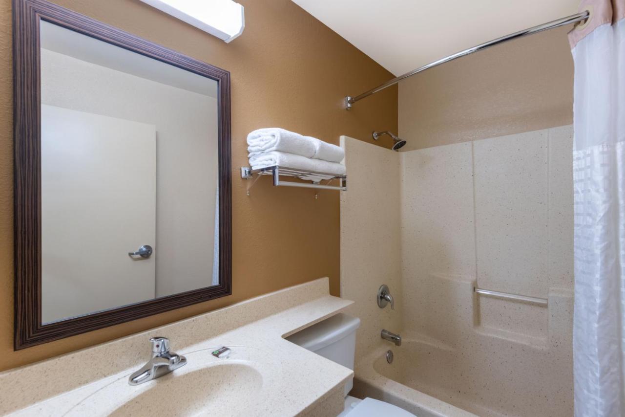 Extended Stay America Suites - Cleveland - Brooklyn Exterior photo
